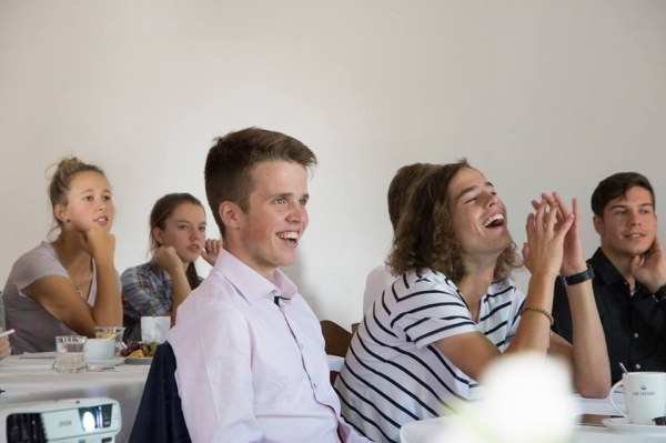100 vědců - setkání s členy Akademie věd